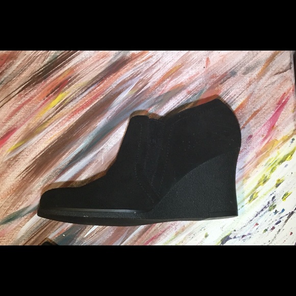 Women’s Black Ankle Boots by Glacee’ Size 8M - Picture 8 of 9